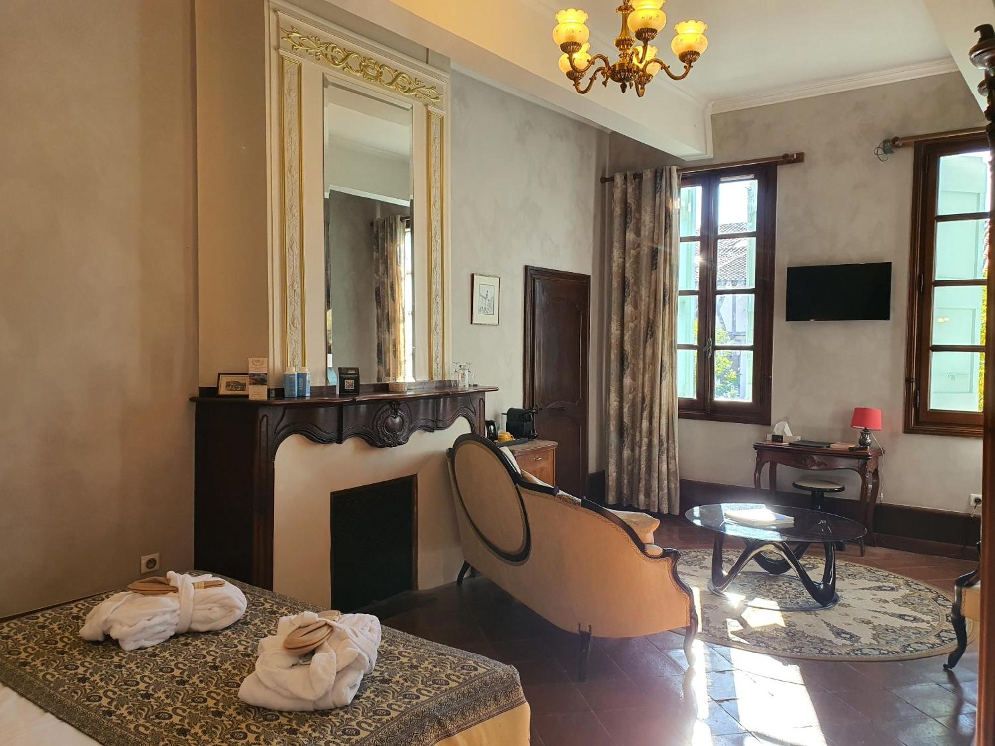 La Maison Des Consuls Mirepoix  Habitación foto